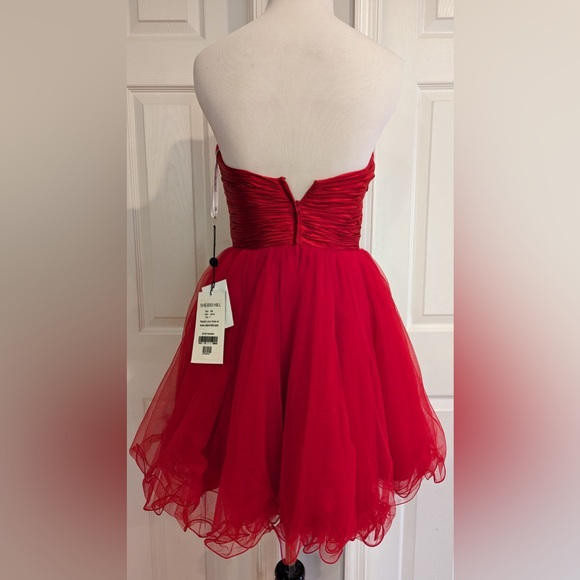 Brand new red Sherri Hill size 8 cocktail - Picture 3 of 4